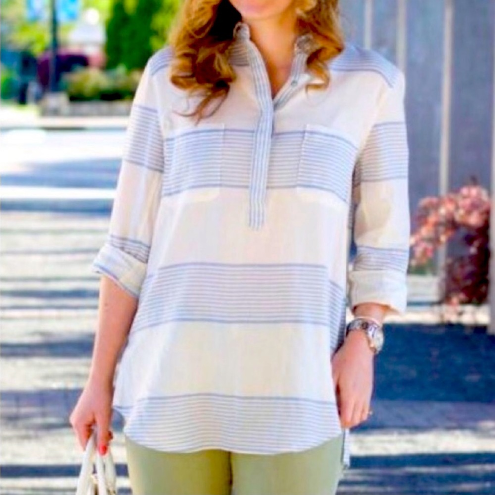 Lou & Grey Blue & White Striped Relaxed Top size Small